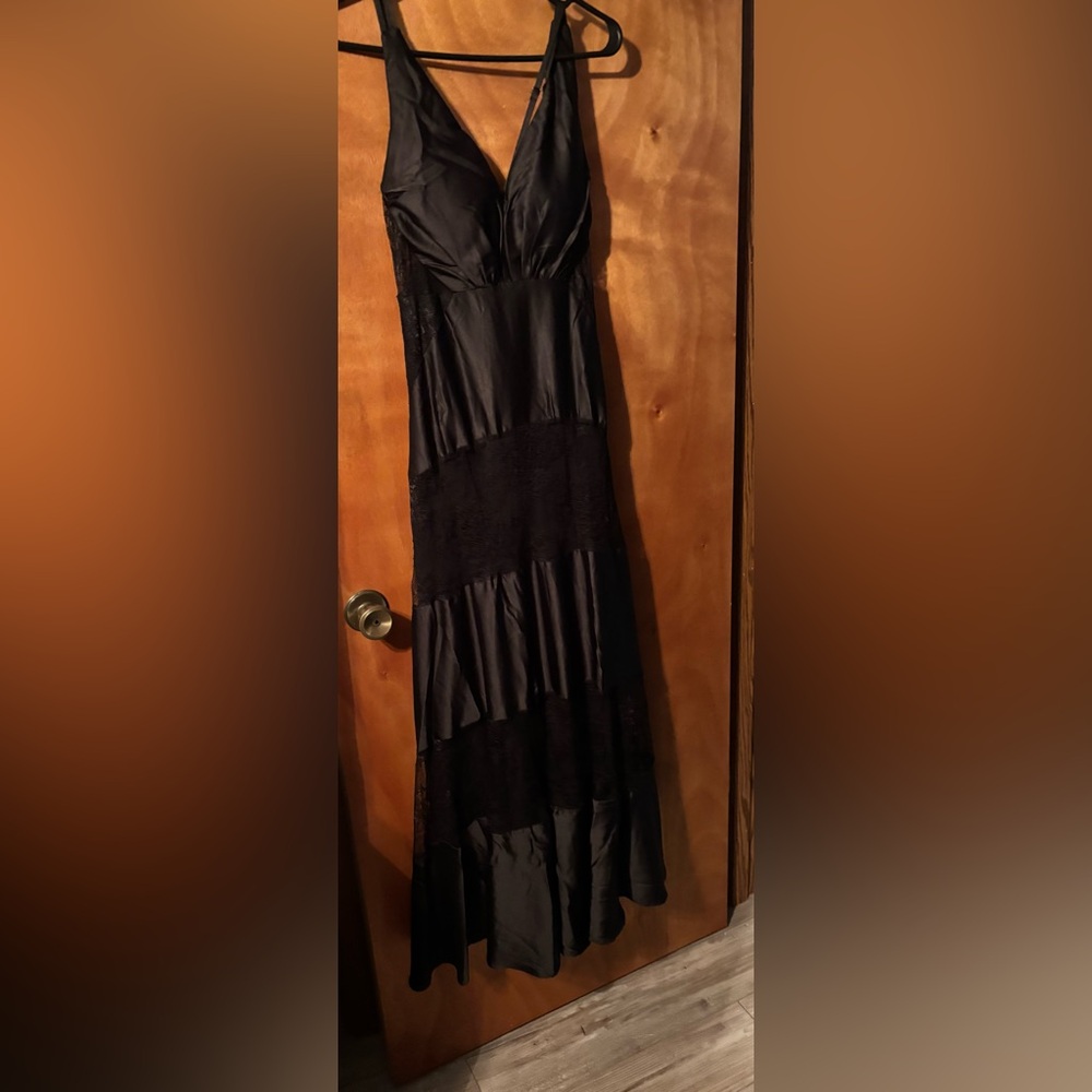 Elegant Black Maxi Dress NWT size small